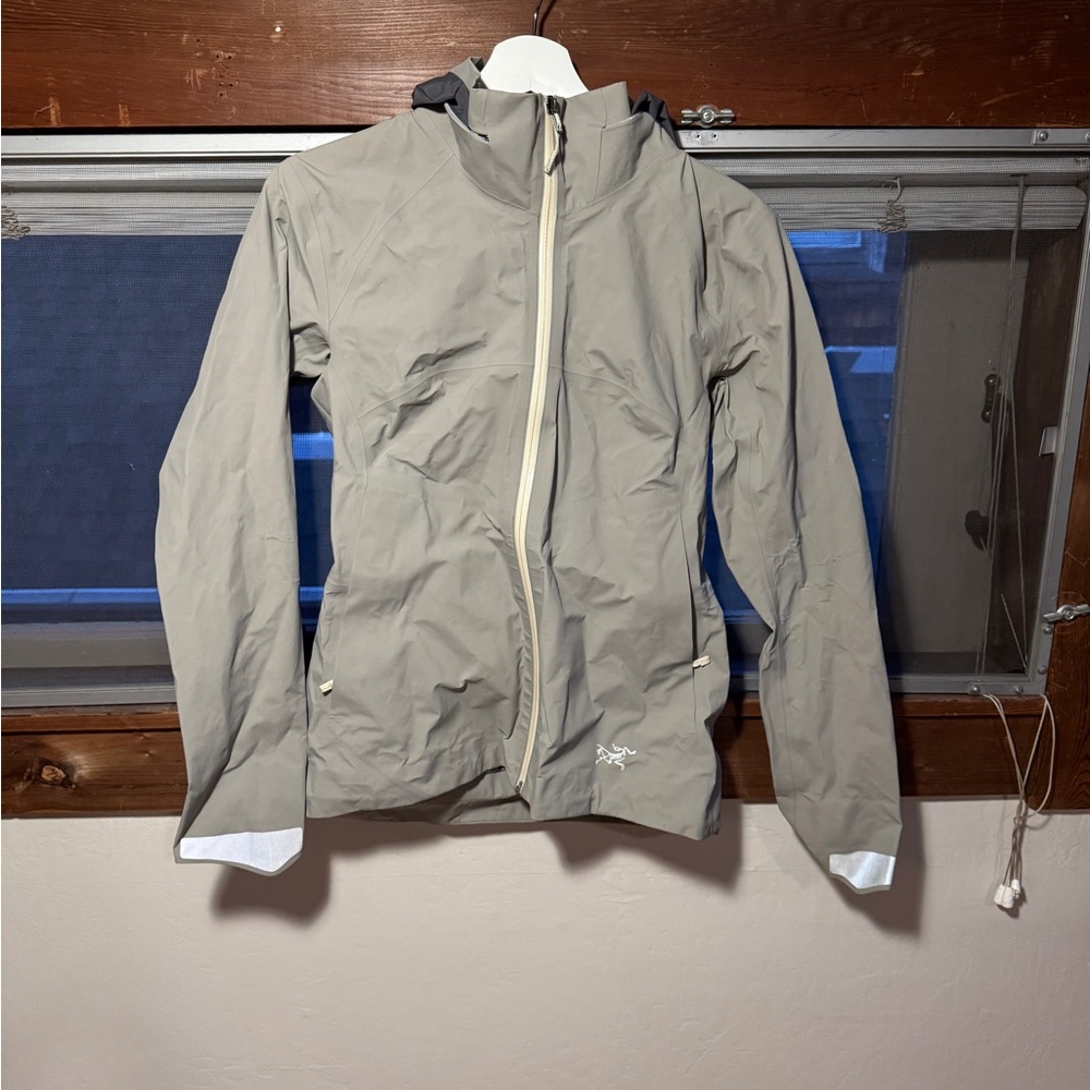 Arc’teryx A2B commuter jacket